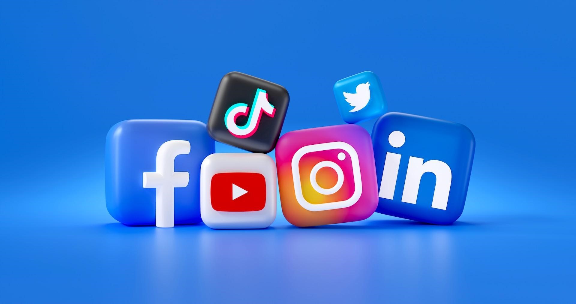 SOCIAL-MEDIA SOCIAL-MEDIA